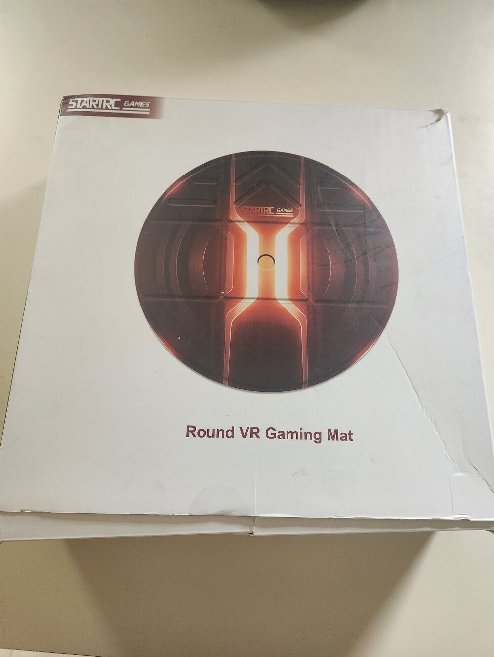 StarTRC Round VR Gaming Mat - Black and Orange